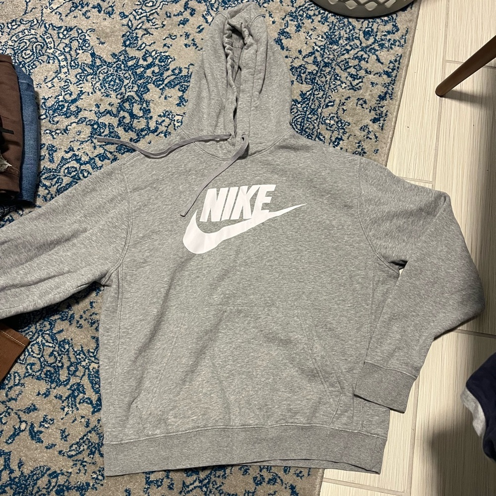 Nike Men's Gray Hoodie